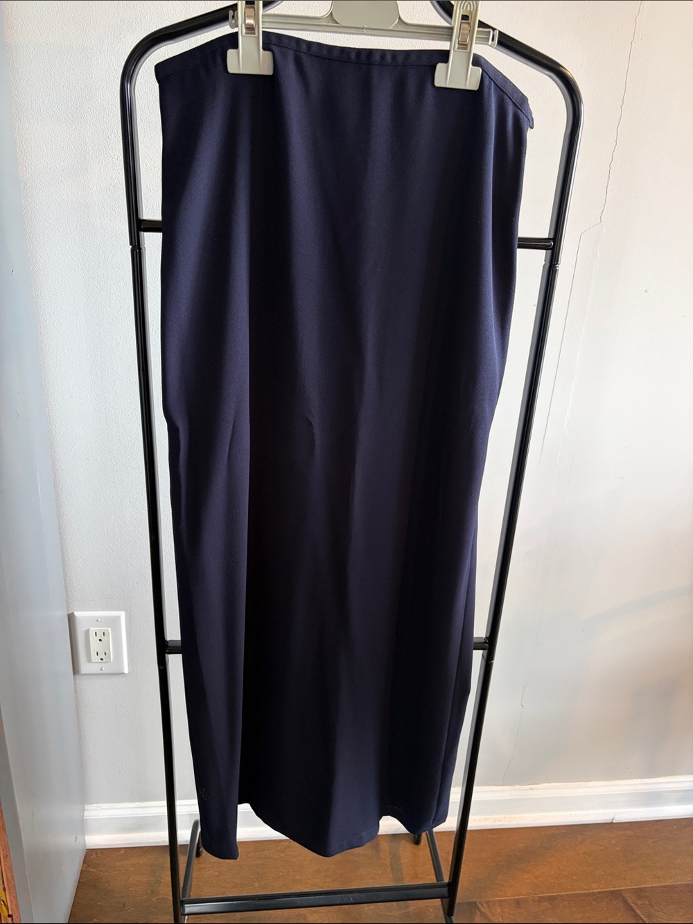 Agnes B. Paris. Dark Navy long skirt
